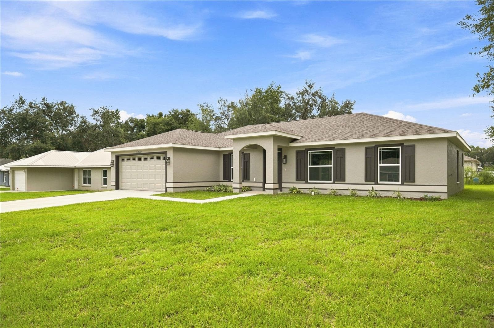 Side View of Home - 13622 SW 112TH ST, DUNNELLON