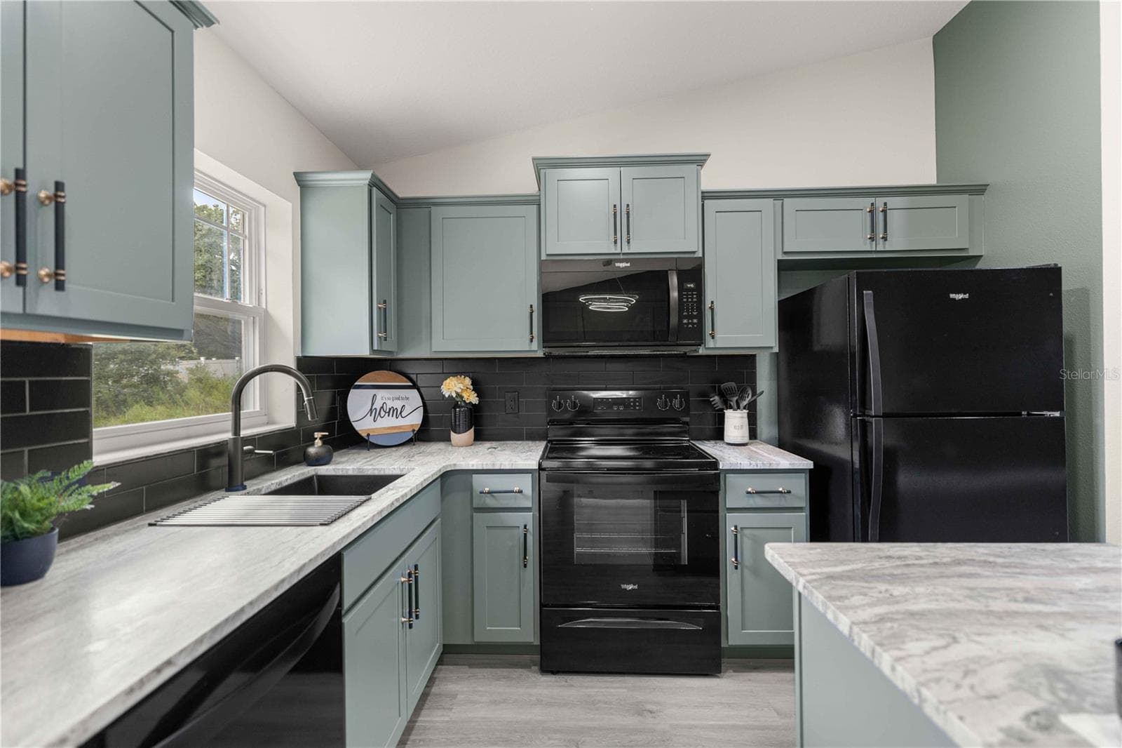 Kitchen - 13622 SW 112TH ST, DUNNELLON