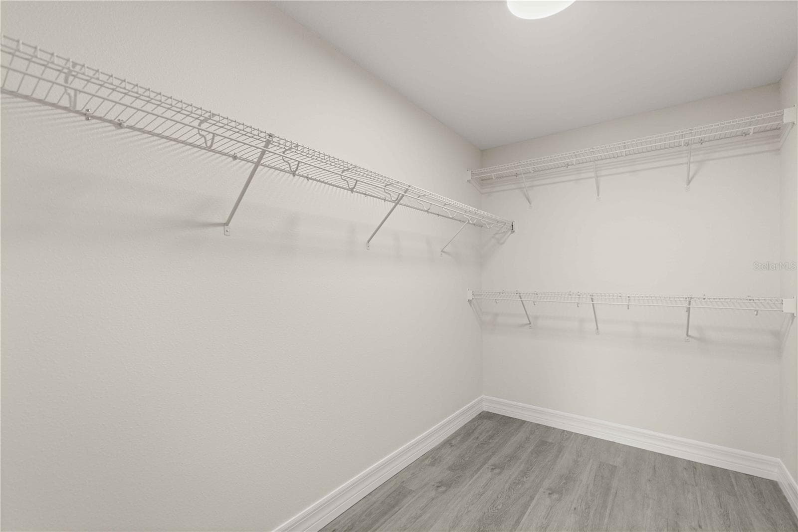 Primary Suite Walk-in-Closet - 13622 SW 112TH ST, DUNNELLON