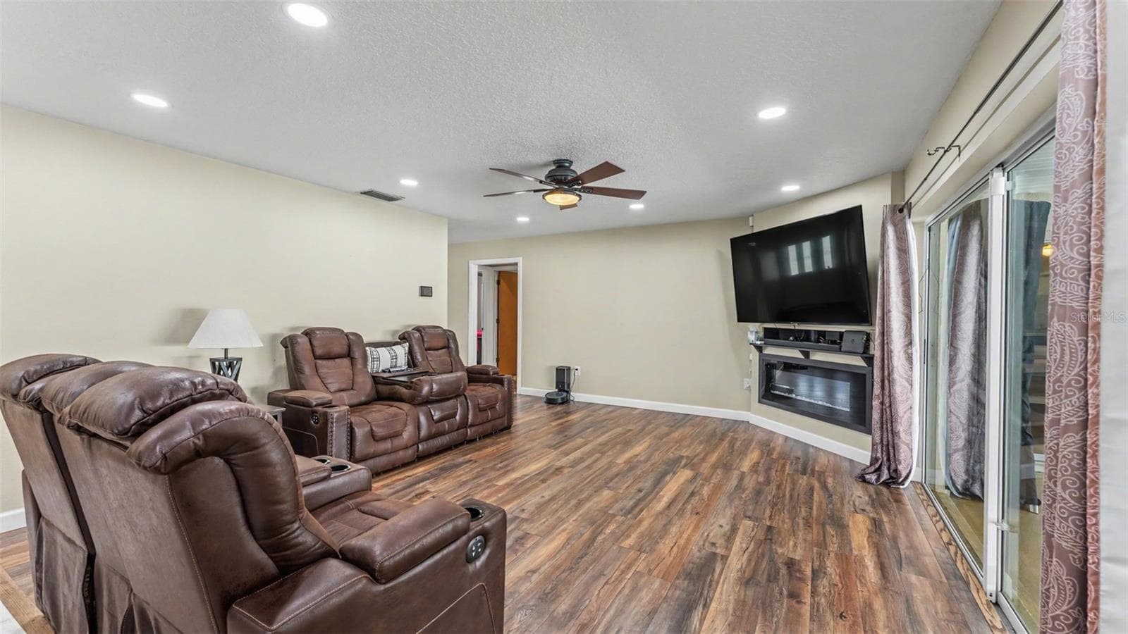 Single Family Residence at 1638 YEOMANS PATH, LAKELAND, photo 7 of 61