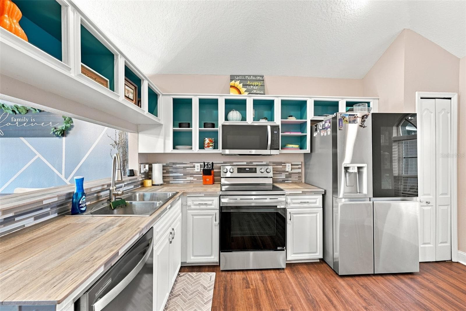 Single Family Residence at 4006 SAVAGE STATION CIR, NEW PORT RICHEY, photo 13 of 43