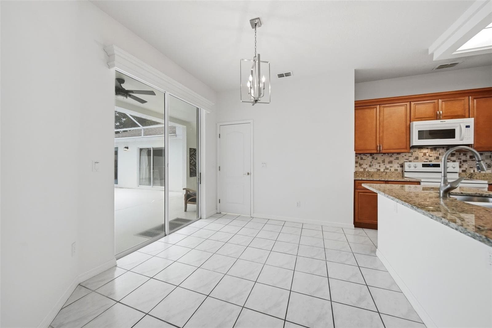 Dinette - 2113 STONEBRIDGE WAY, CLERMONT