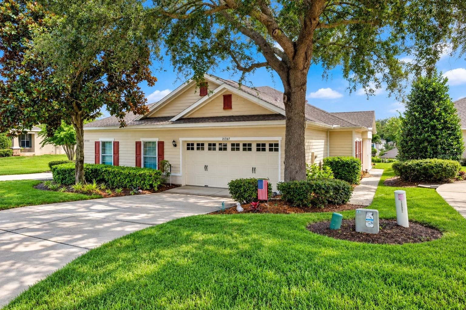 Villa at 21707 BELGIAN CT, MOUNT DORA, photo 2 of 45