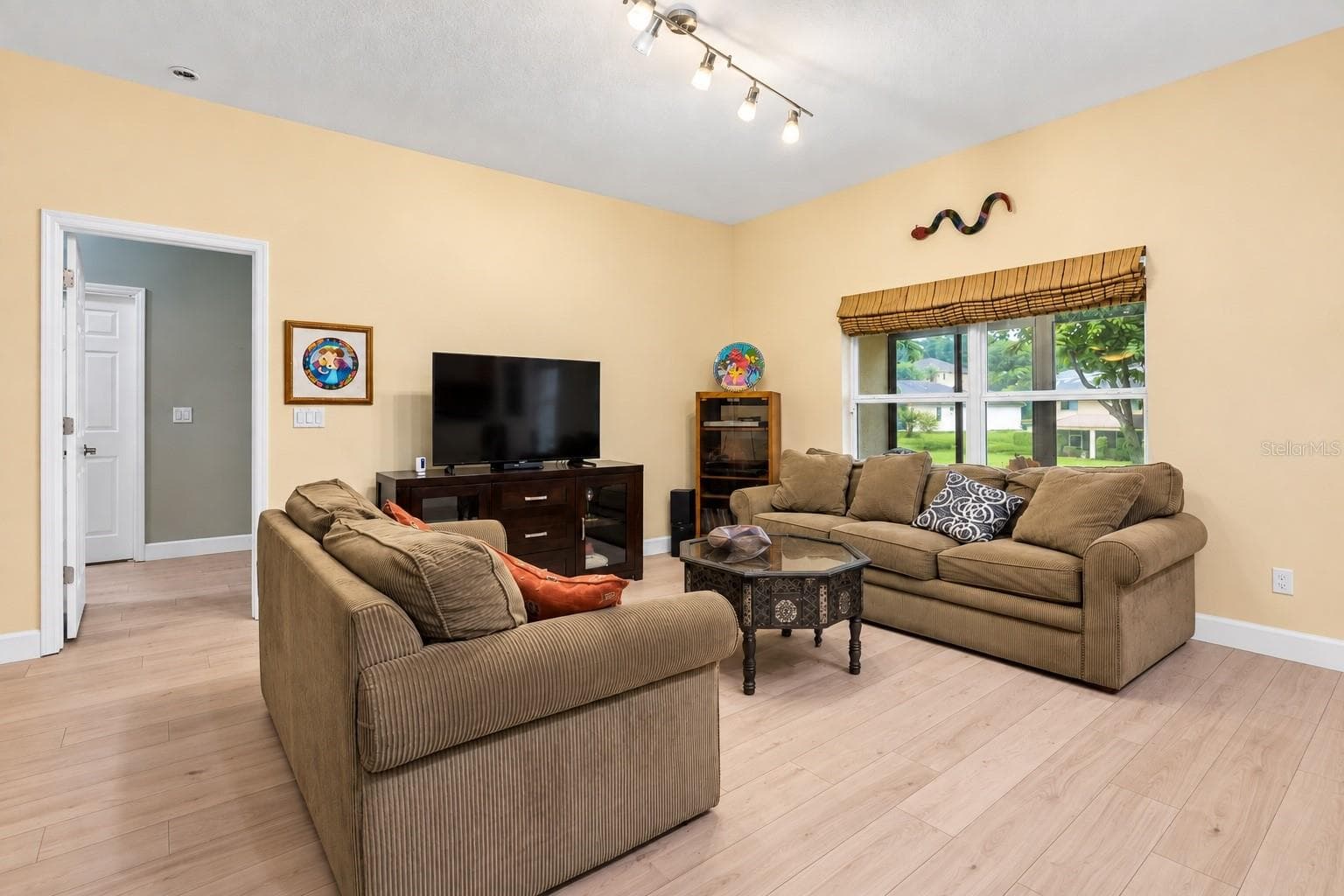 Villa at 21707 BELGIAN CT, MOUNT DORA, photo 7 of 45