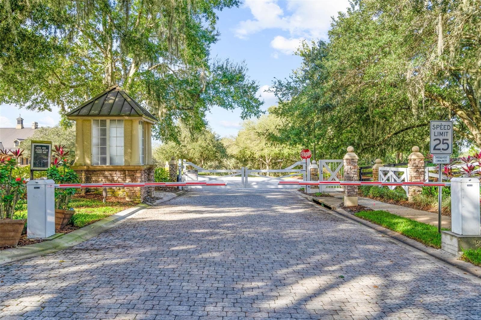 Villa at 21707 BELGIAN CT, MOUNT DORA, photo 27 of 45