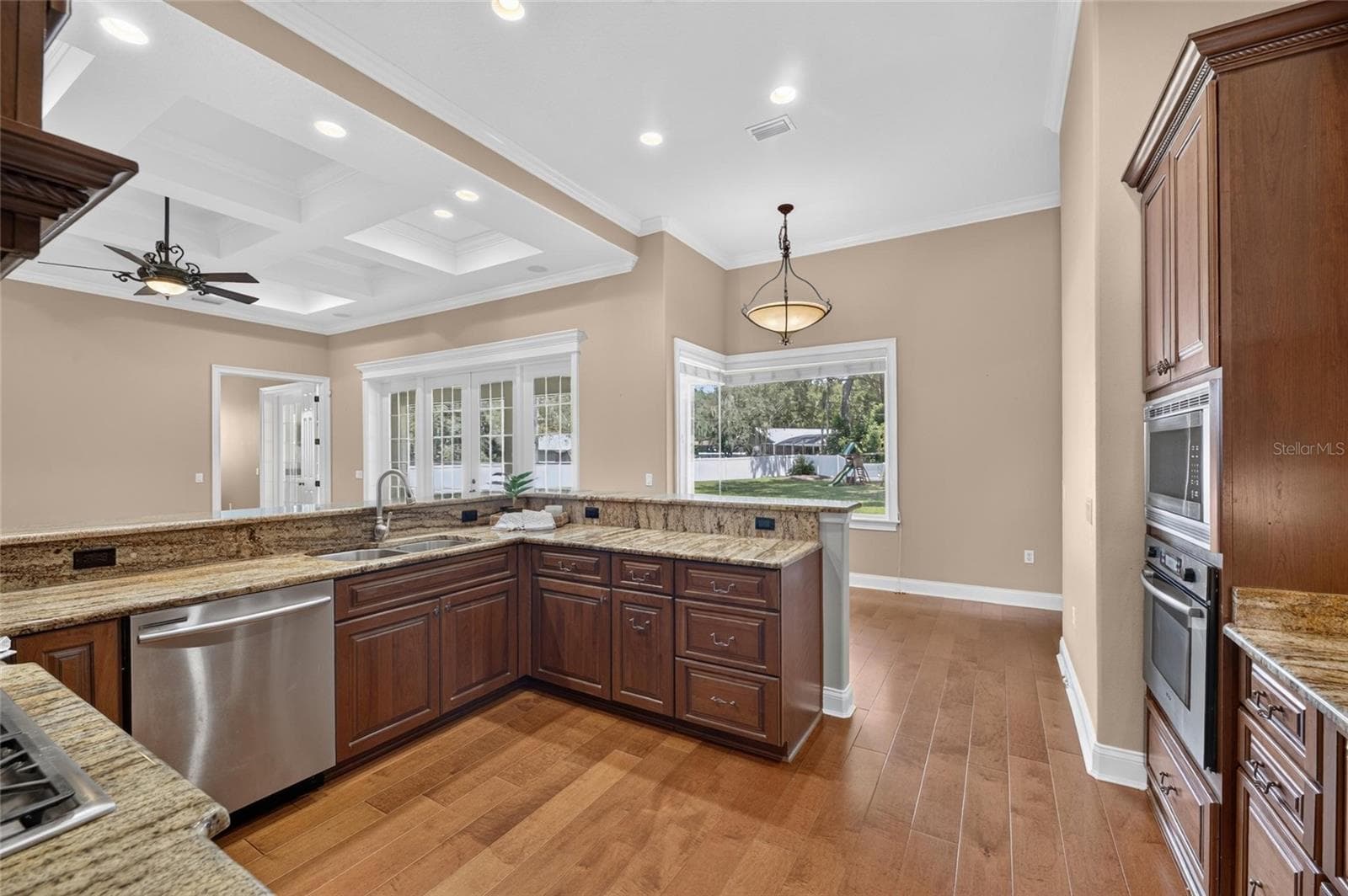 Granite countertops - 6408 WALKERS GLEN DR, LAKELAND