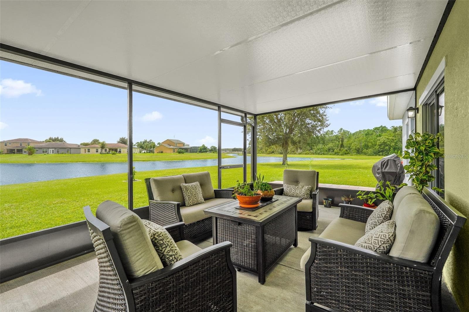 Single Family Residence at 3651 SAIL HARBOR DR, KISSIMMEE, photo 3 of 35