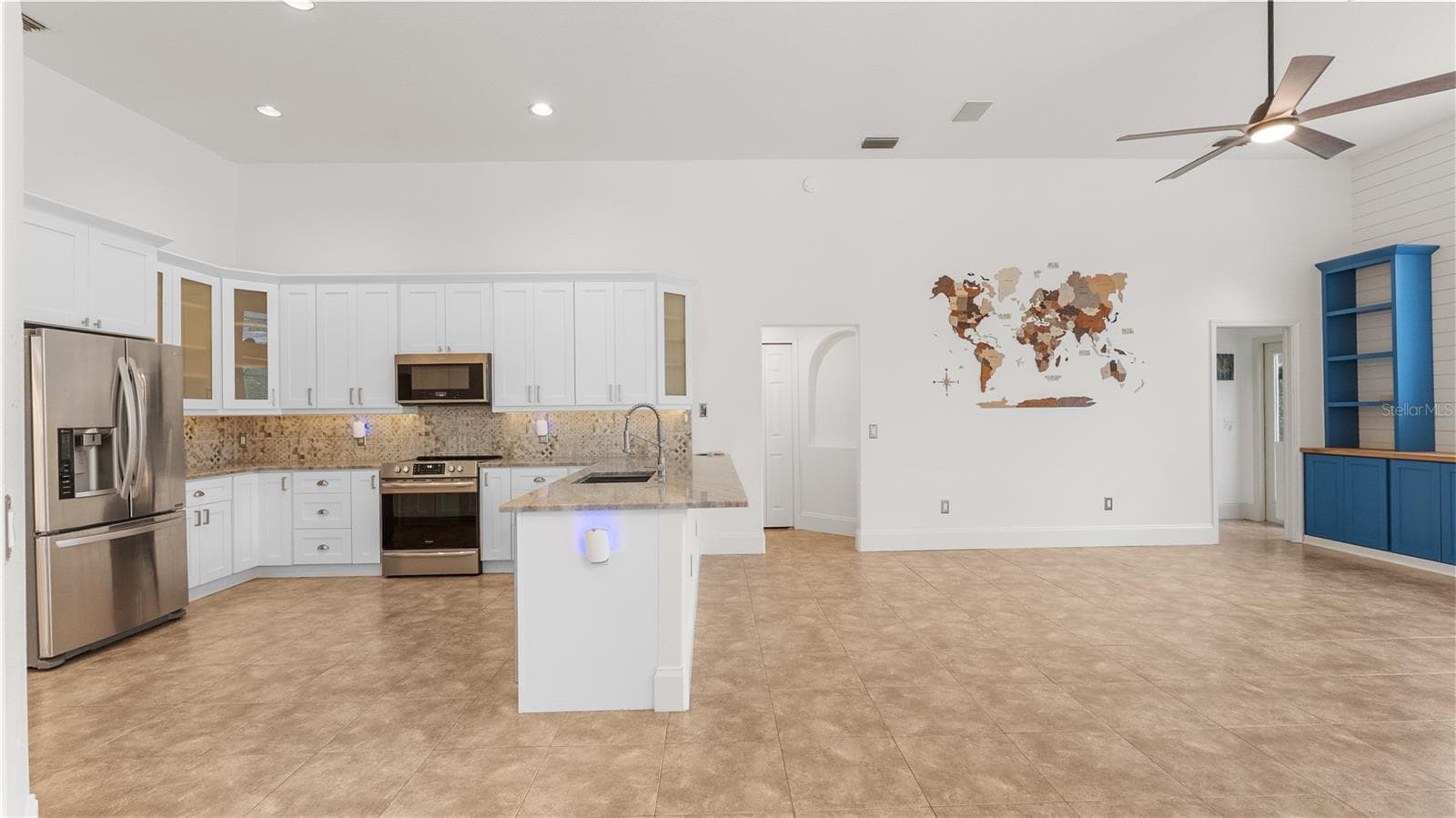 Single Family Residence at 5924 CHERRY OAK DR, VALRICO, photo 10 of 54