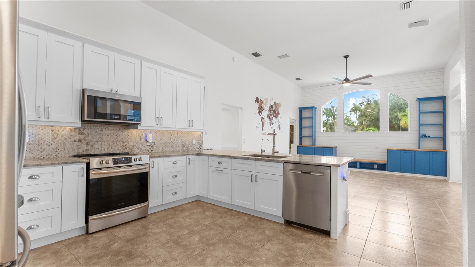 Single Family Residence at 5924 CHERRY OAK DR, VALRICO, photo 17 of 54
