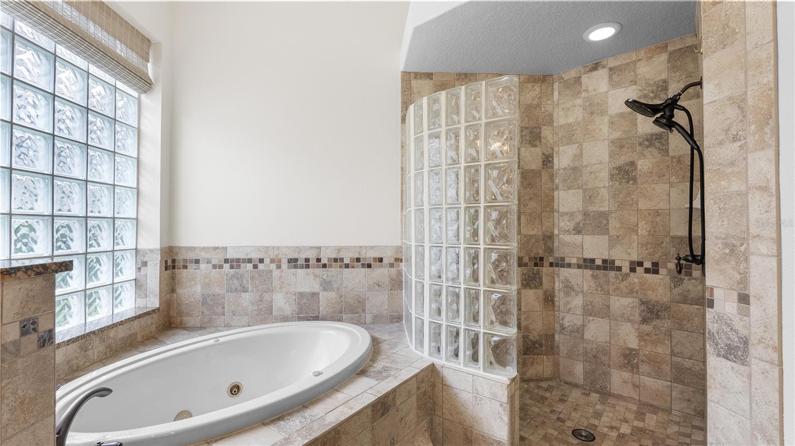 Single Family Residence at 5924 CHERRY OAK DR, VALRICO, photo 21 of 54