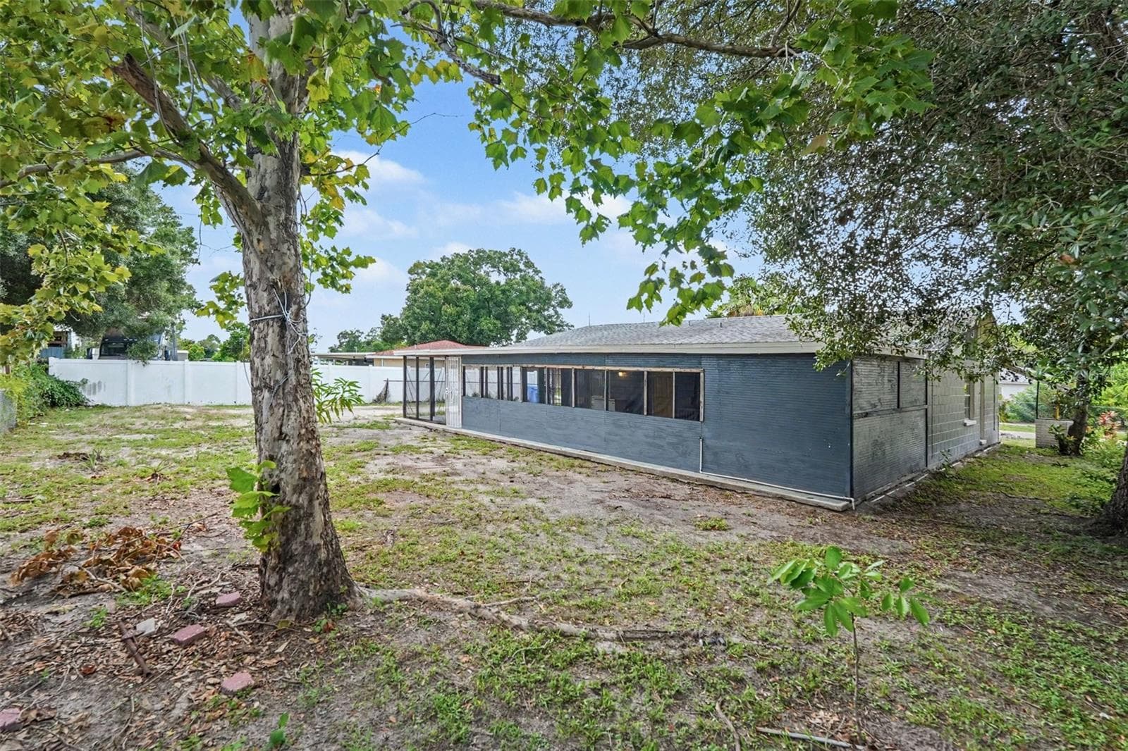 Single Family Residence at 8503 FISH LAKE RD, TAMPA, photo 28 of 30