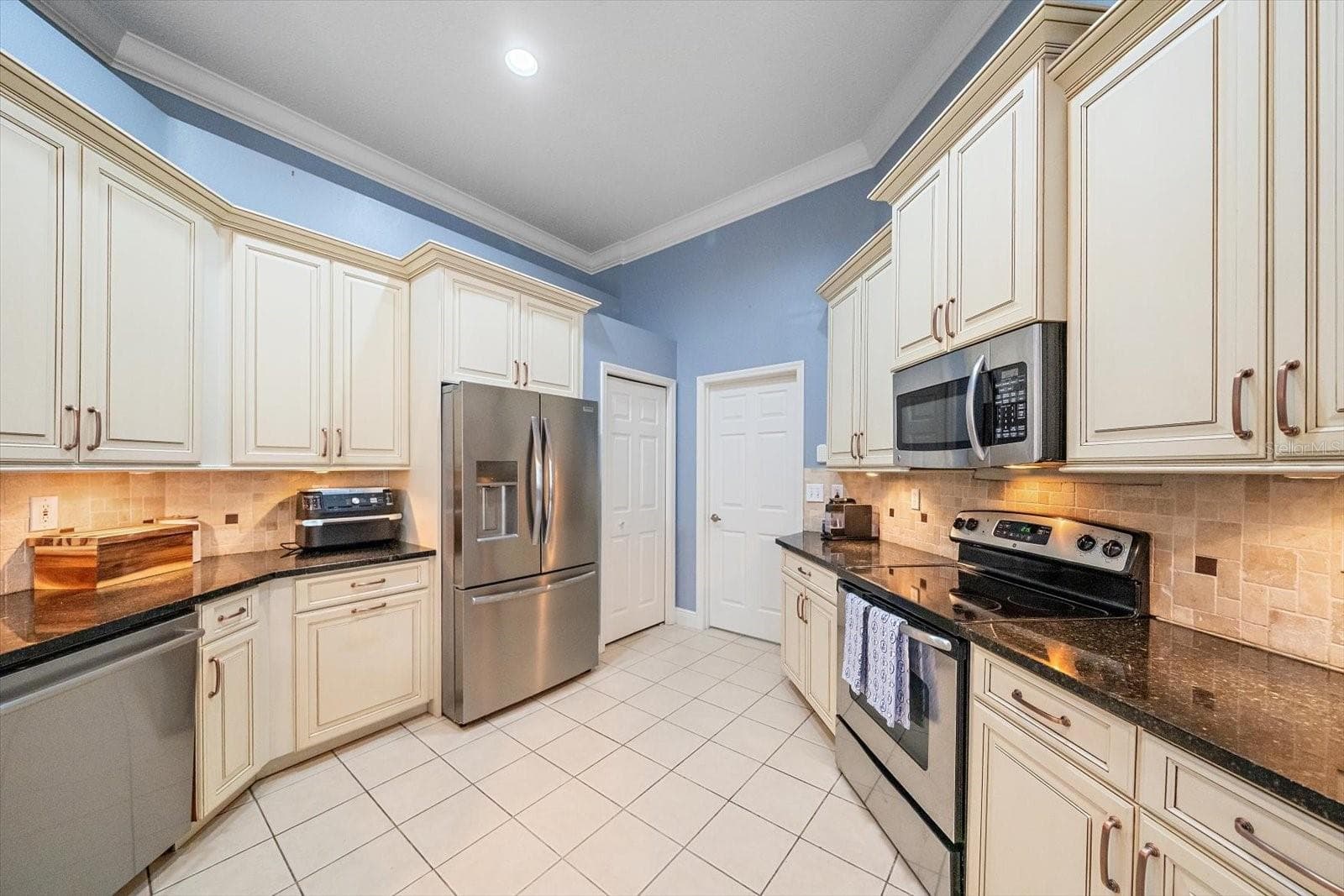 Single Family Residence at 7378 DEER CROSSING CT, SARASOTA, photo 9 of 60
