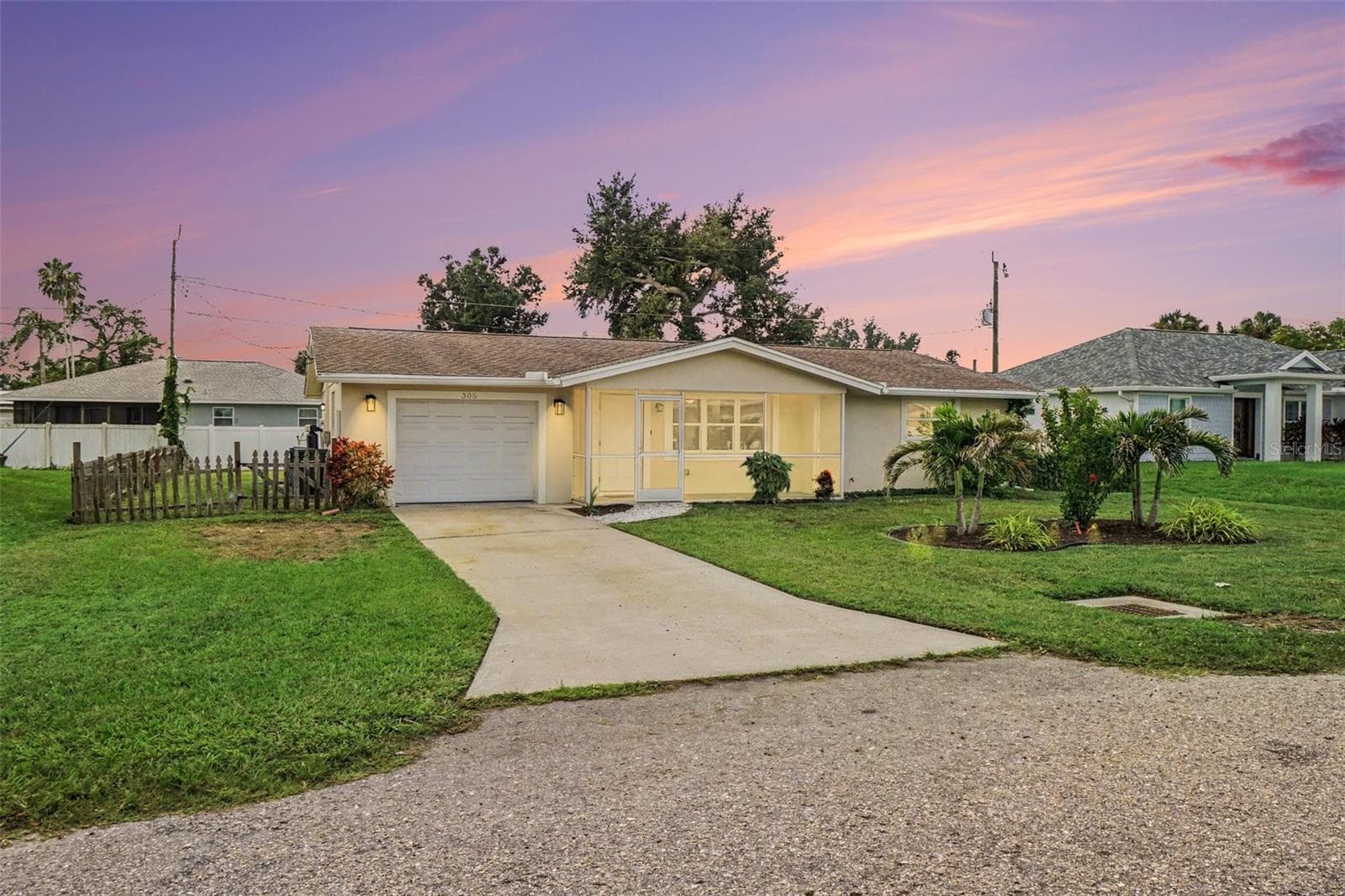 Single Family Residence at 305 SHELL RD, VENICE, photo 4 of 44