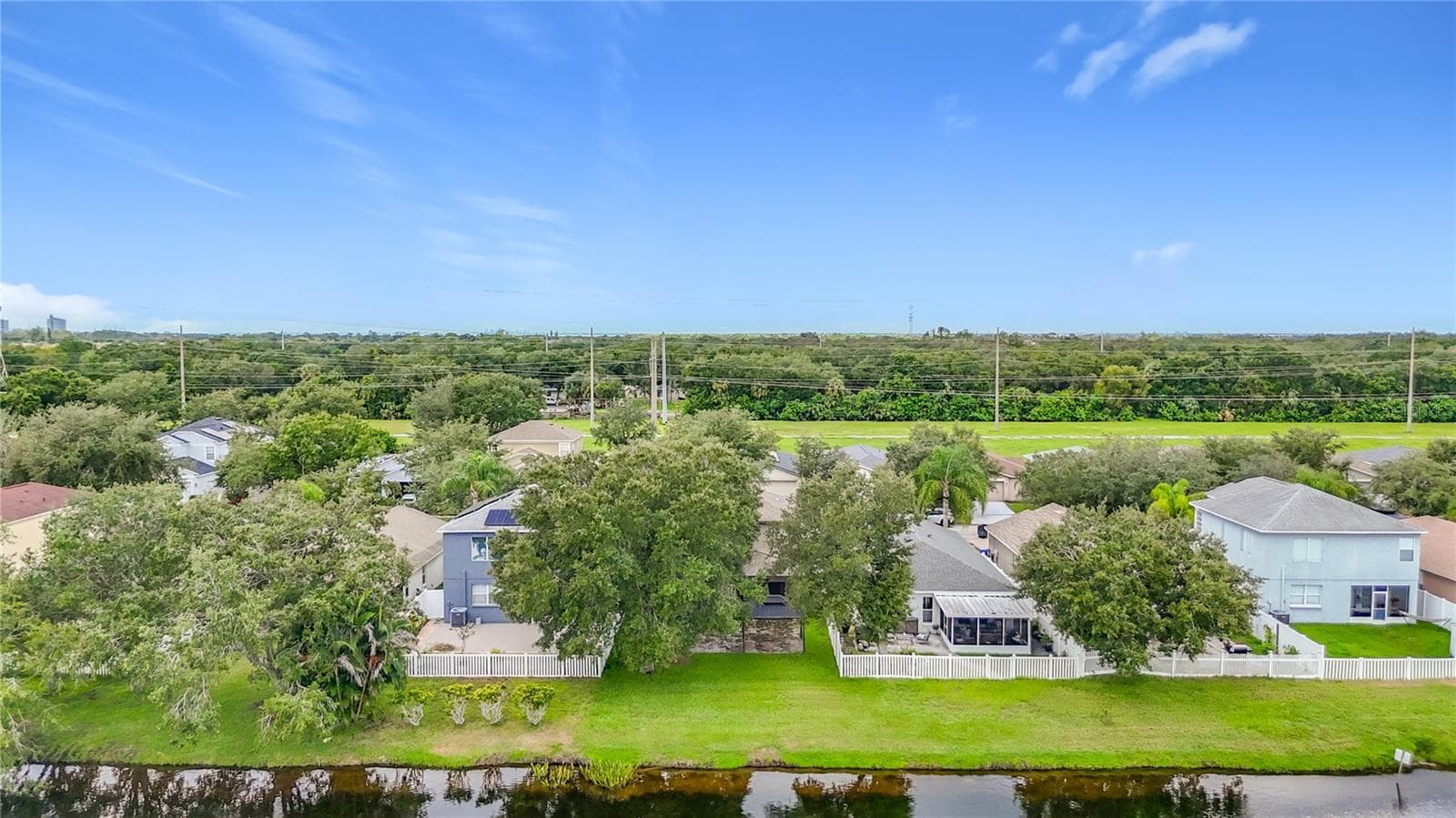 Single Family Residence at 7931 CARRIAGE POINTE DR, GIBSONTON, photo 58 of 59