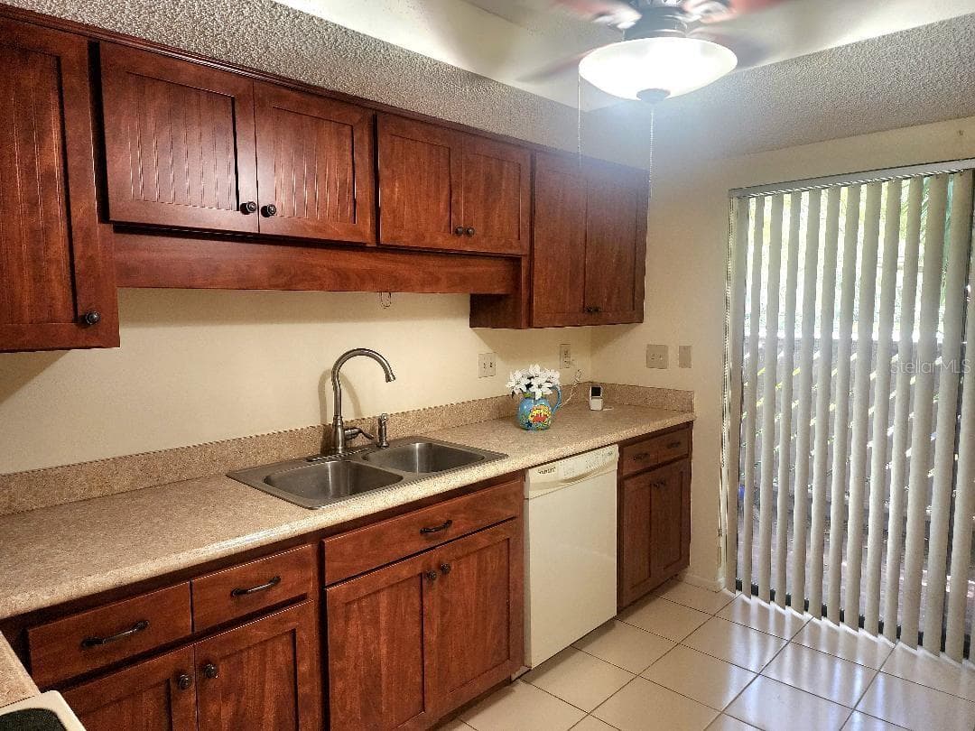 Condominium at 603 BALDWIN AVE #B, SAFETY HARBOR, photo 8 of 50