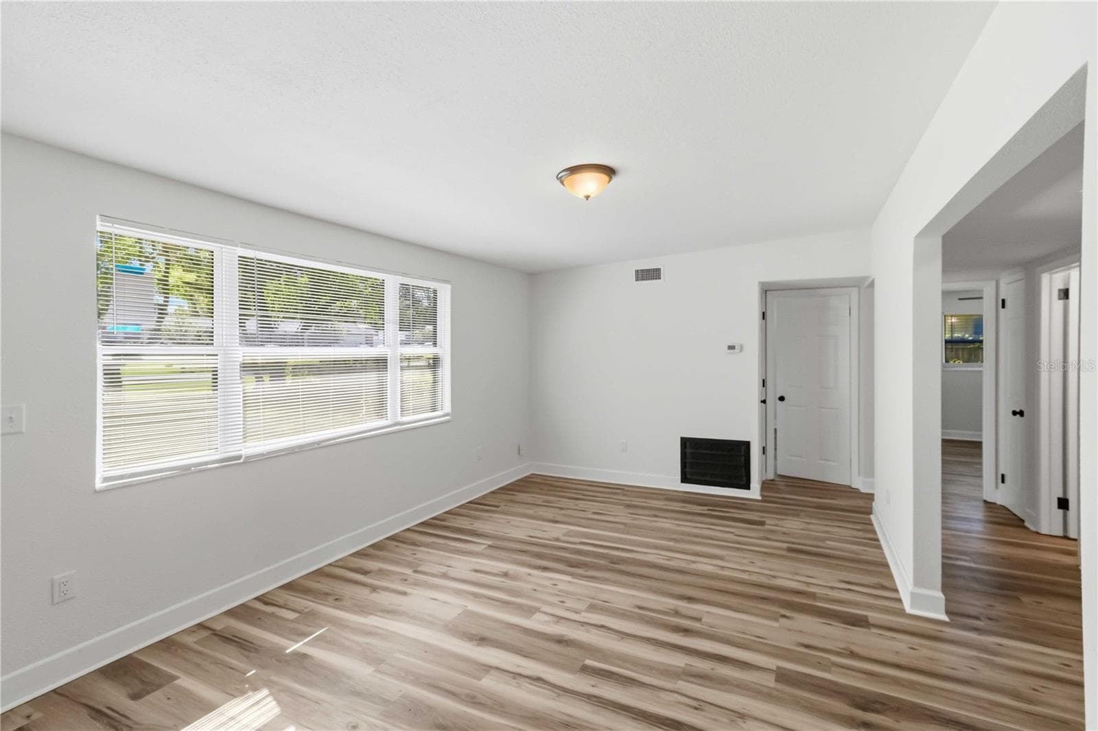 Single Family Residence at 1806 DIERKER DR, VALRICO, photo 6 of 29