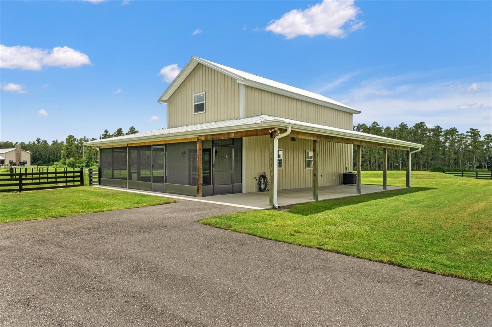 Single Family Residence at 11657 MOORE RD, LAKELAND, photo 8 of 93