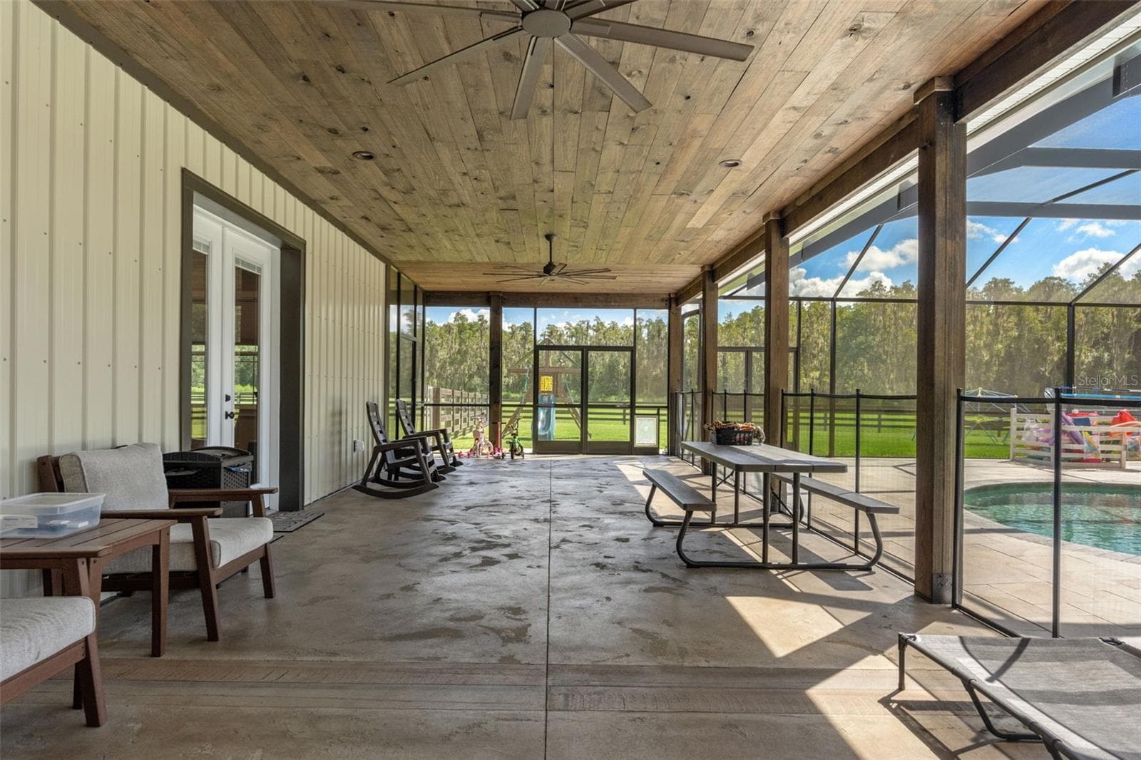 Single Family Residence at 11657 MOORE RD, LAKELAND, photo 35 of 93
