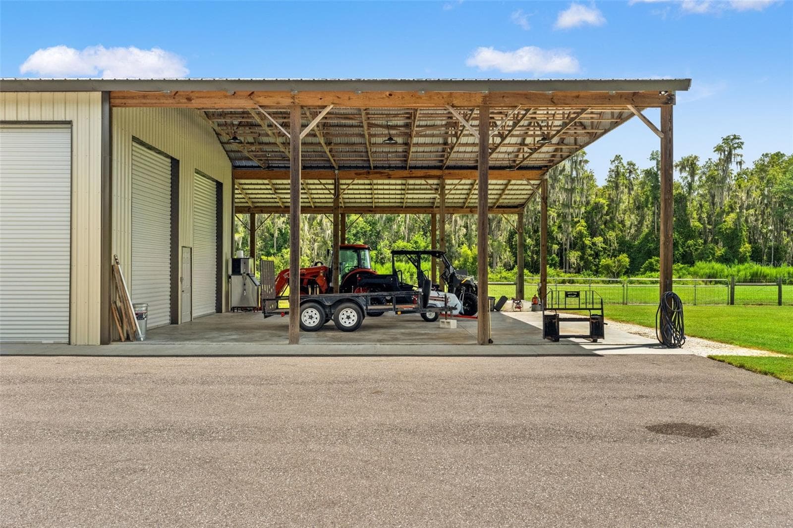 Single Family Residence at 11657 MOORE RD, LAKELAND, photo 43 of 93