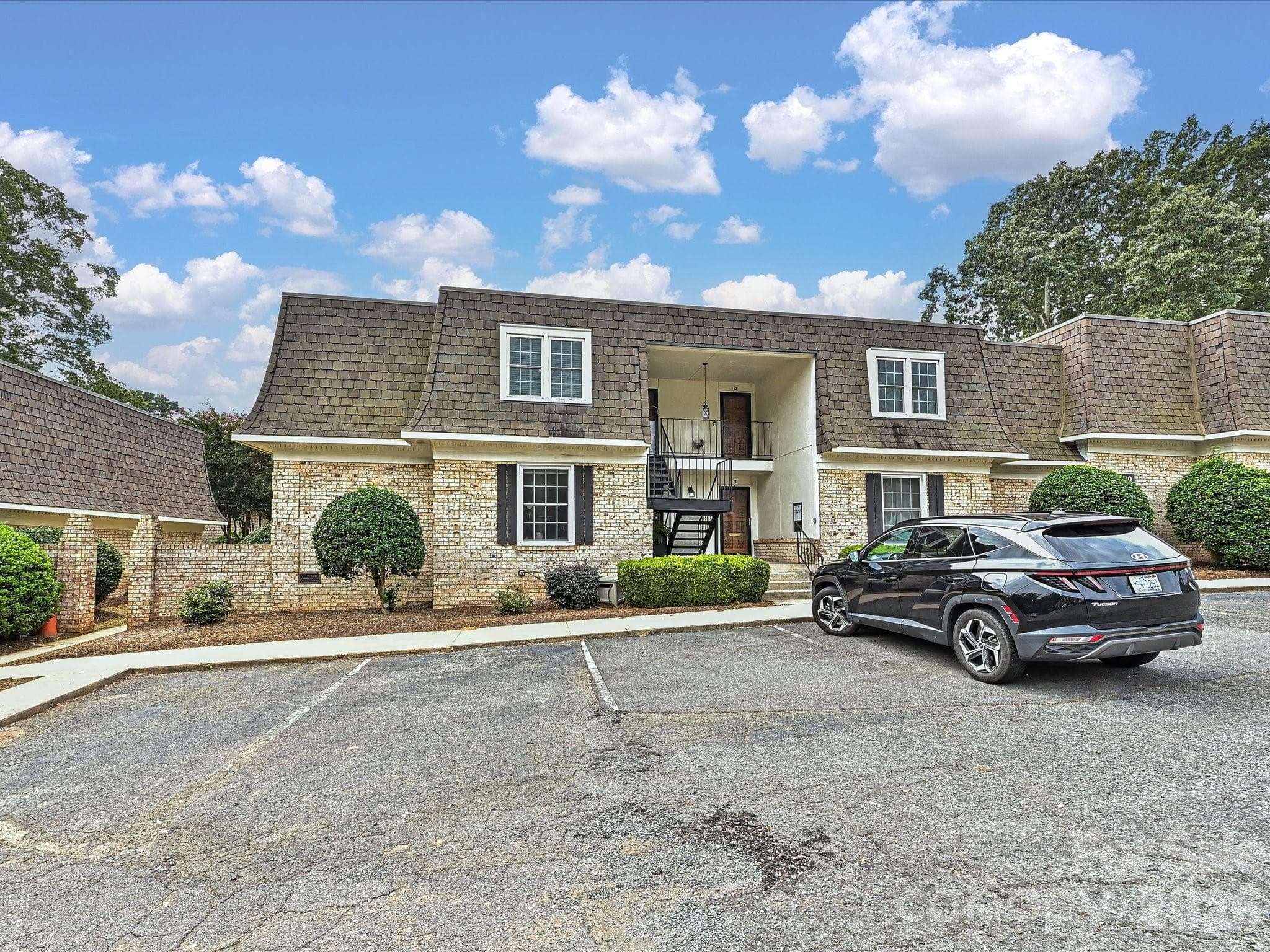 3520 Colony Road