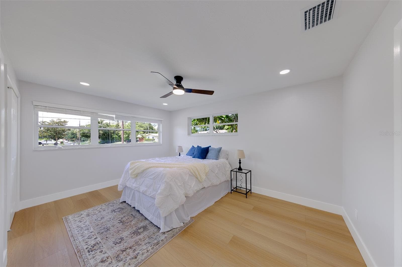 Single Family Residence at 471 SIERRA CIR E, LARGO, photo 31 of 79