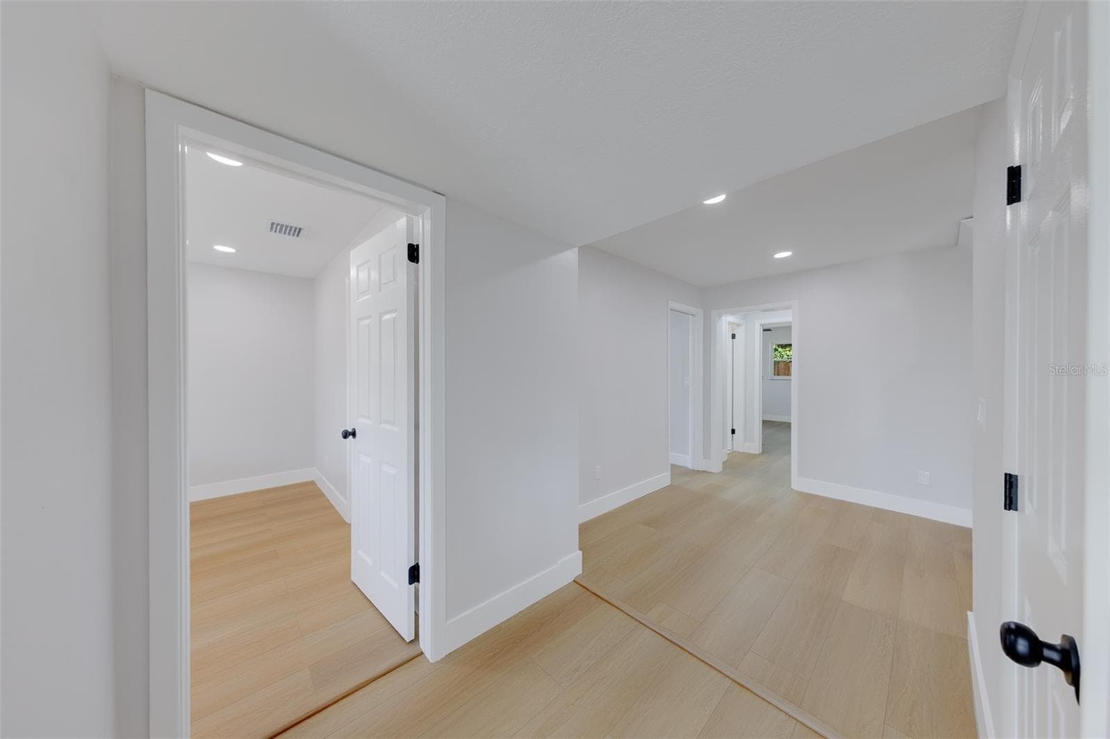 Single Family Residence at 471 SIERRA CIR E, LARGO, photo 38 of 79