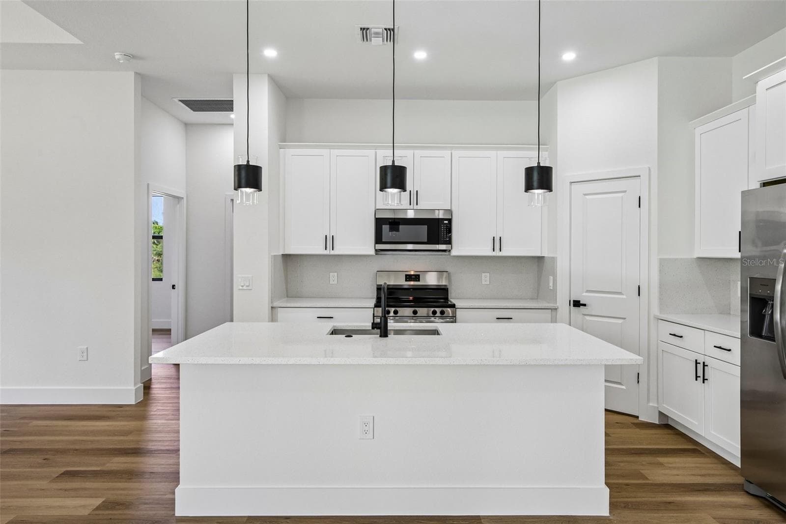 Single Family Residence at 2935 JOLLIVETTE RD, NORTH PORT, photo 11 of 41