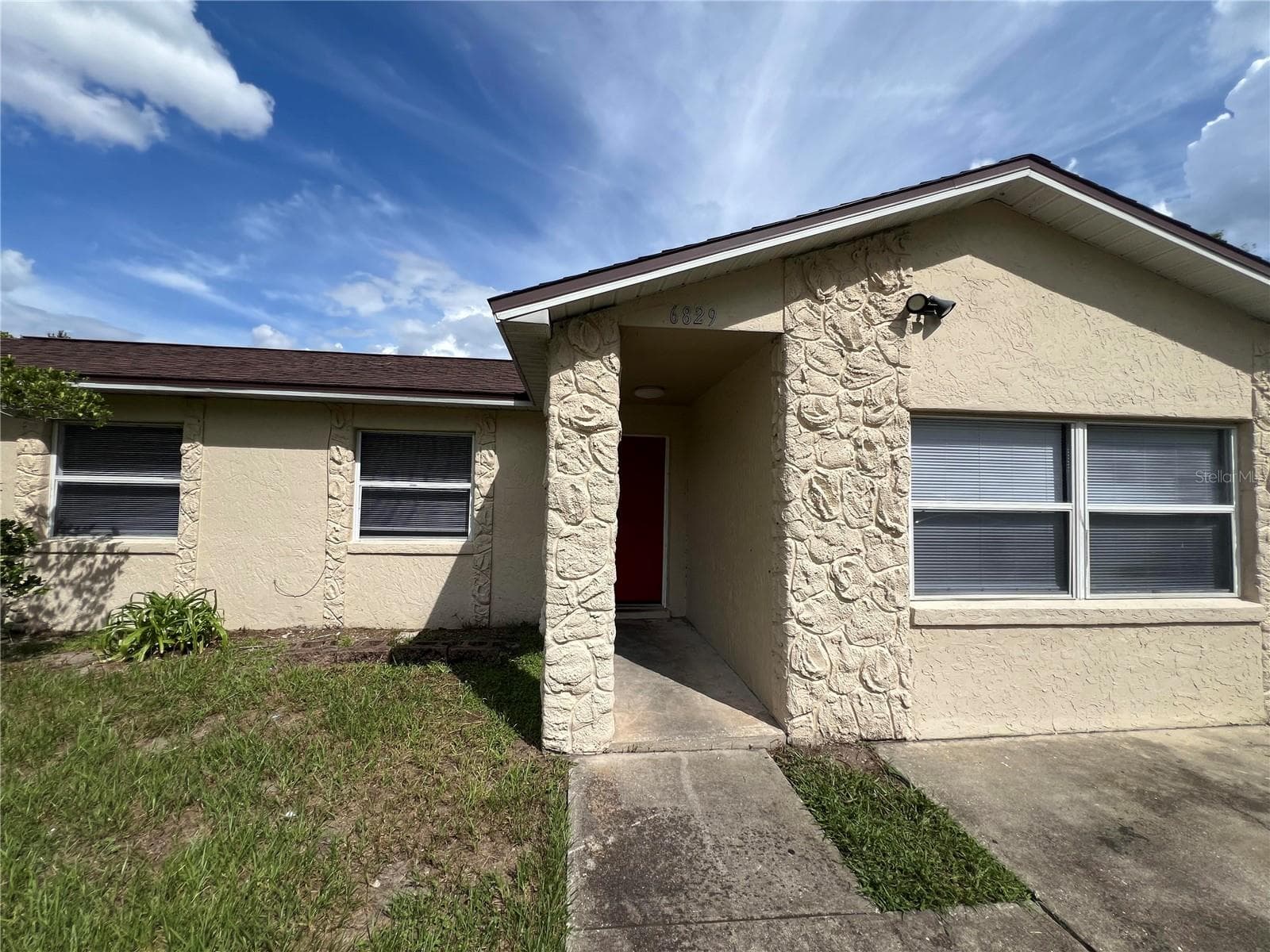6829 ALPERT DR