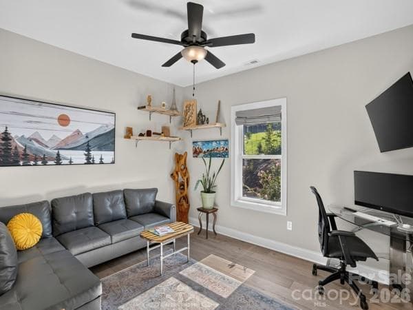 Single Family Residence at 72 Jacks Paw Lane, Hendersonville, photo 10 of 30