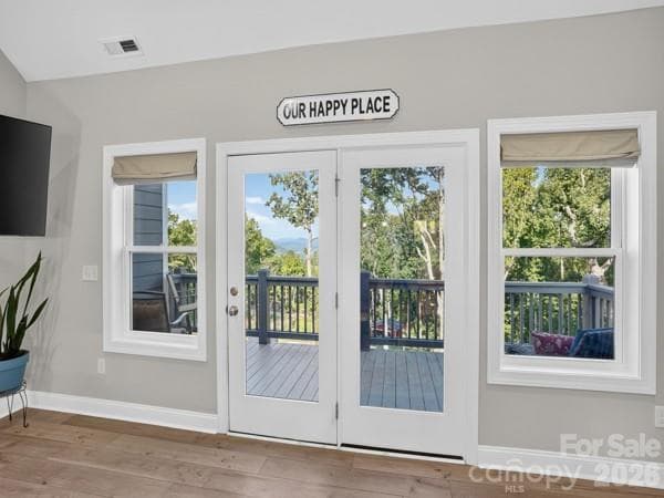 Single Family Residence at 72 Jacks Paw Lane, Hendersonville, photo 13 of 30