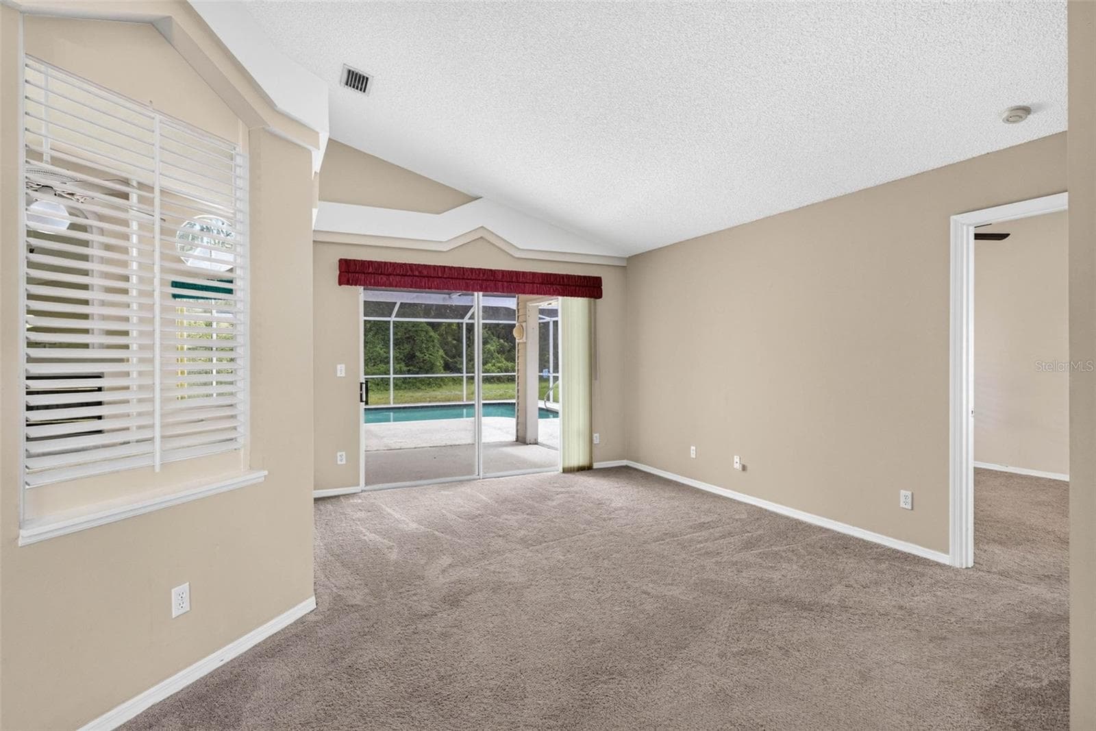Single Family Residence at 3318 SILVERPOND DR, PLANT CITY, photo 10 of 40