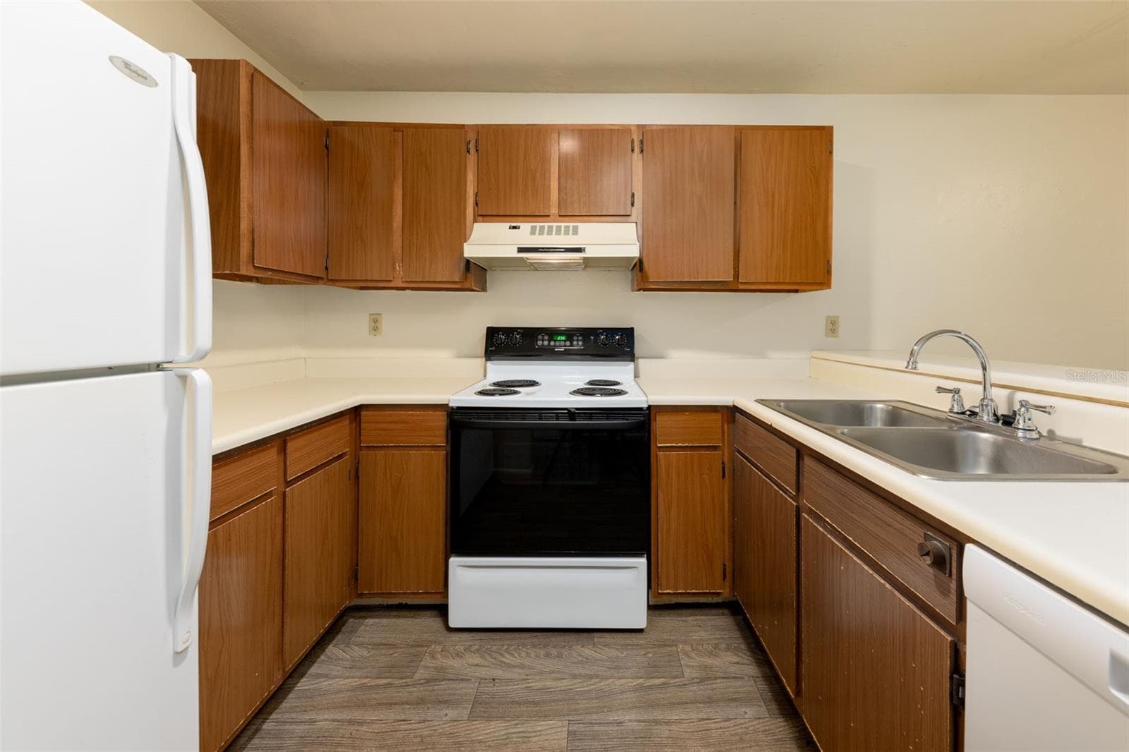 Condominium at 83 SE 16TH AVE #E303, GAINESVILLE, photo 4 of 23
