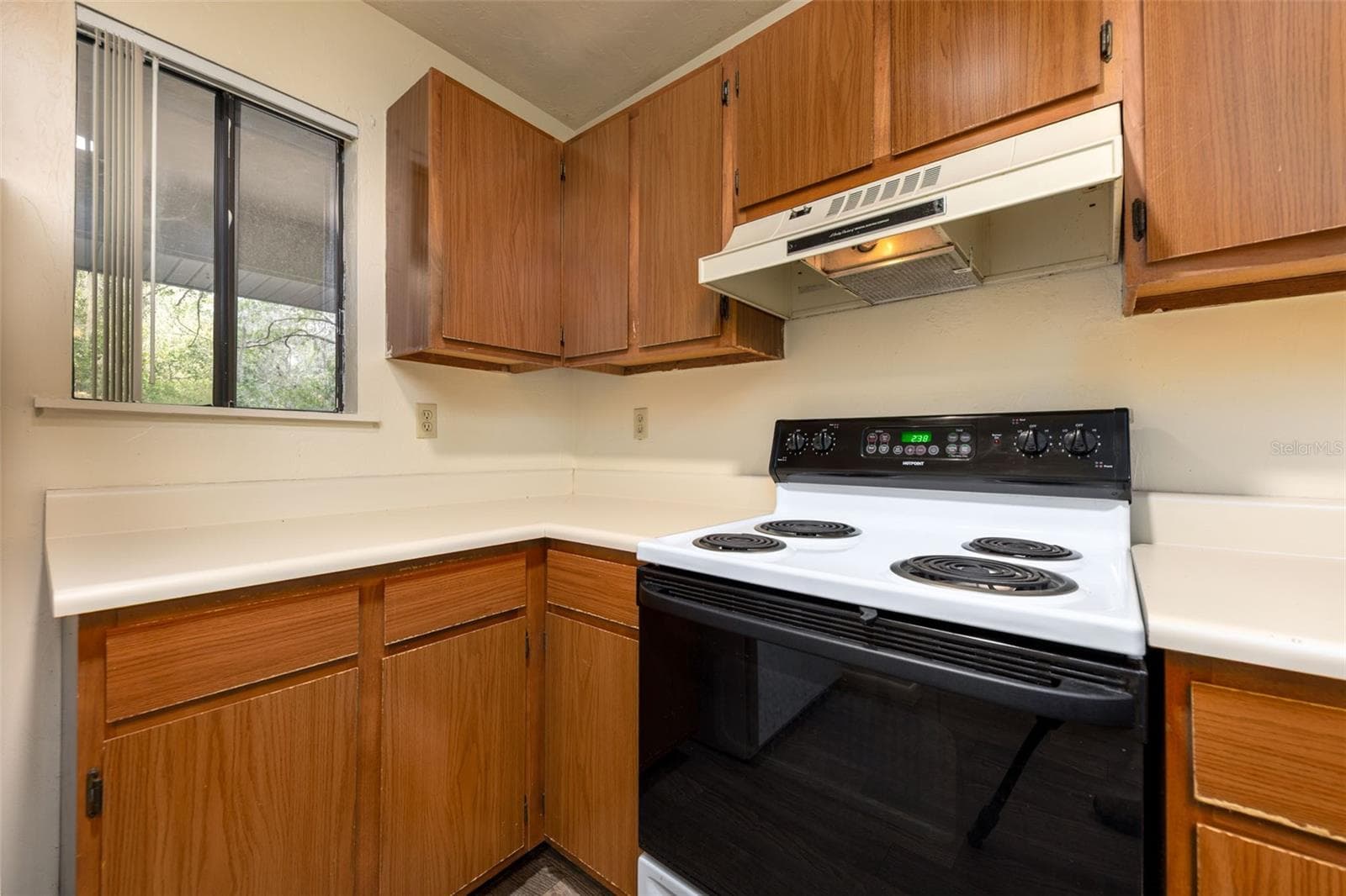 Condominium at 83 SE 16TH AVE #E303, GAINESVILLE, photo 5 of 23