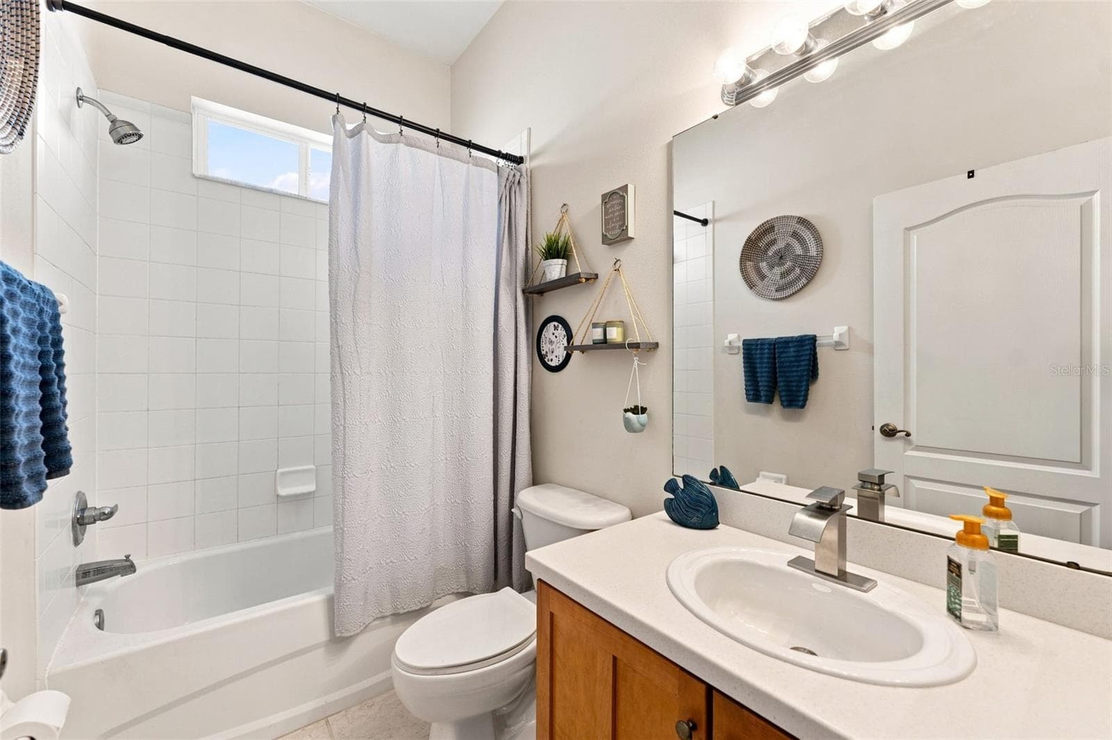 Secondary Bathroom - 18022 LAKE REFLECTIONS BLVD, LUTZ
