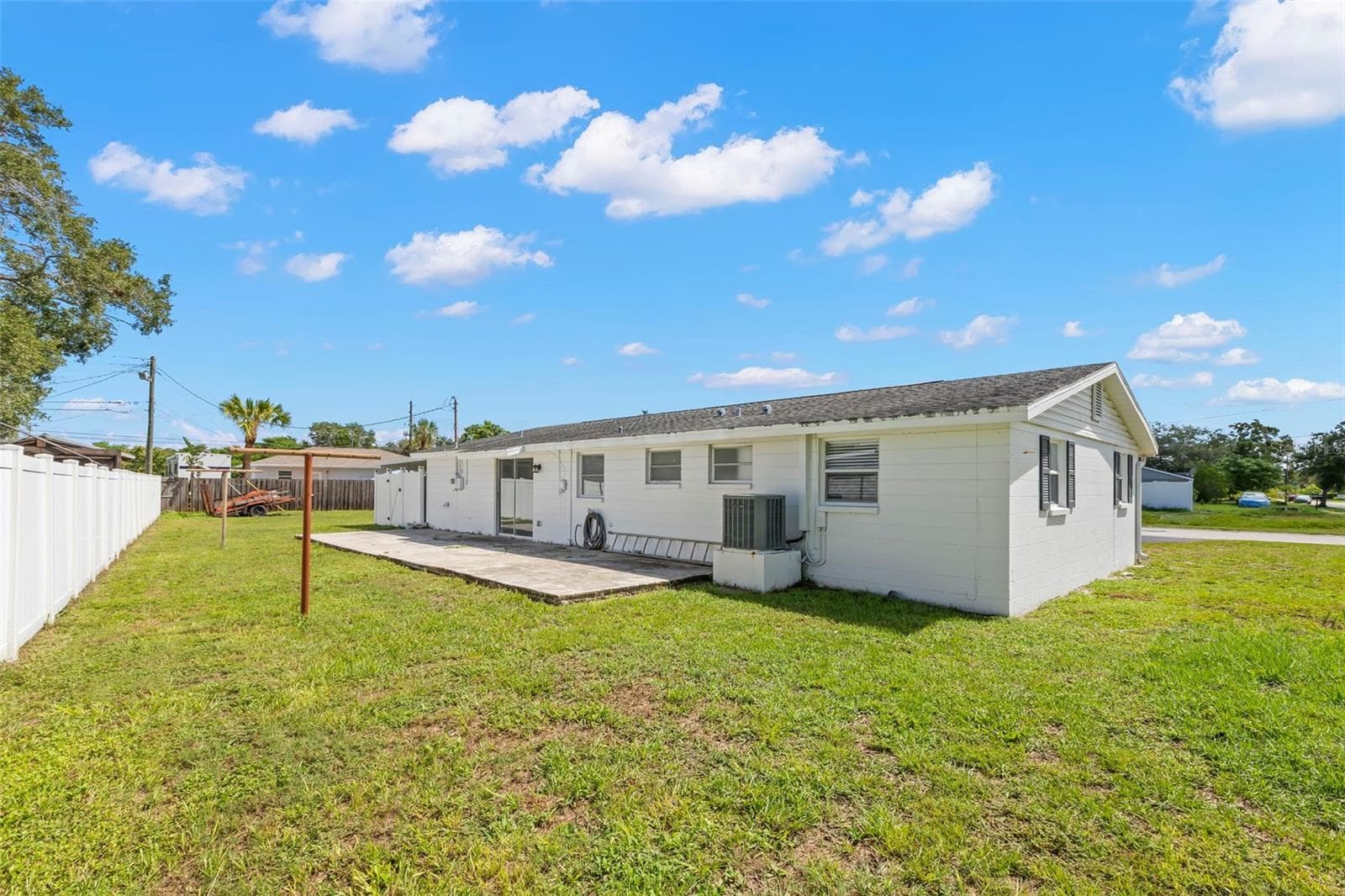Single Family Residence at 6100 WOODROW WILSON BLVD NE, ST PETERSBURG, photo 30 of 38