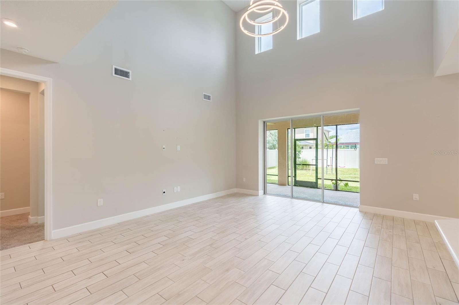 Living Room - 13649 CANNON DR, ODESSA