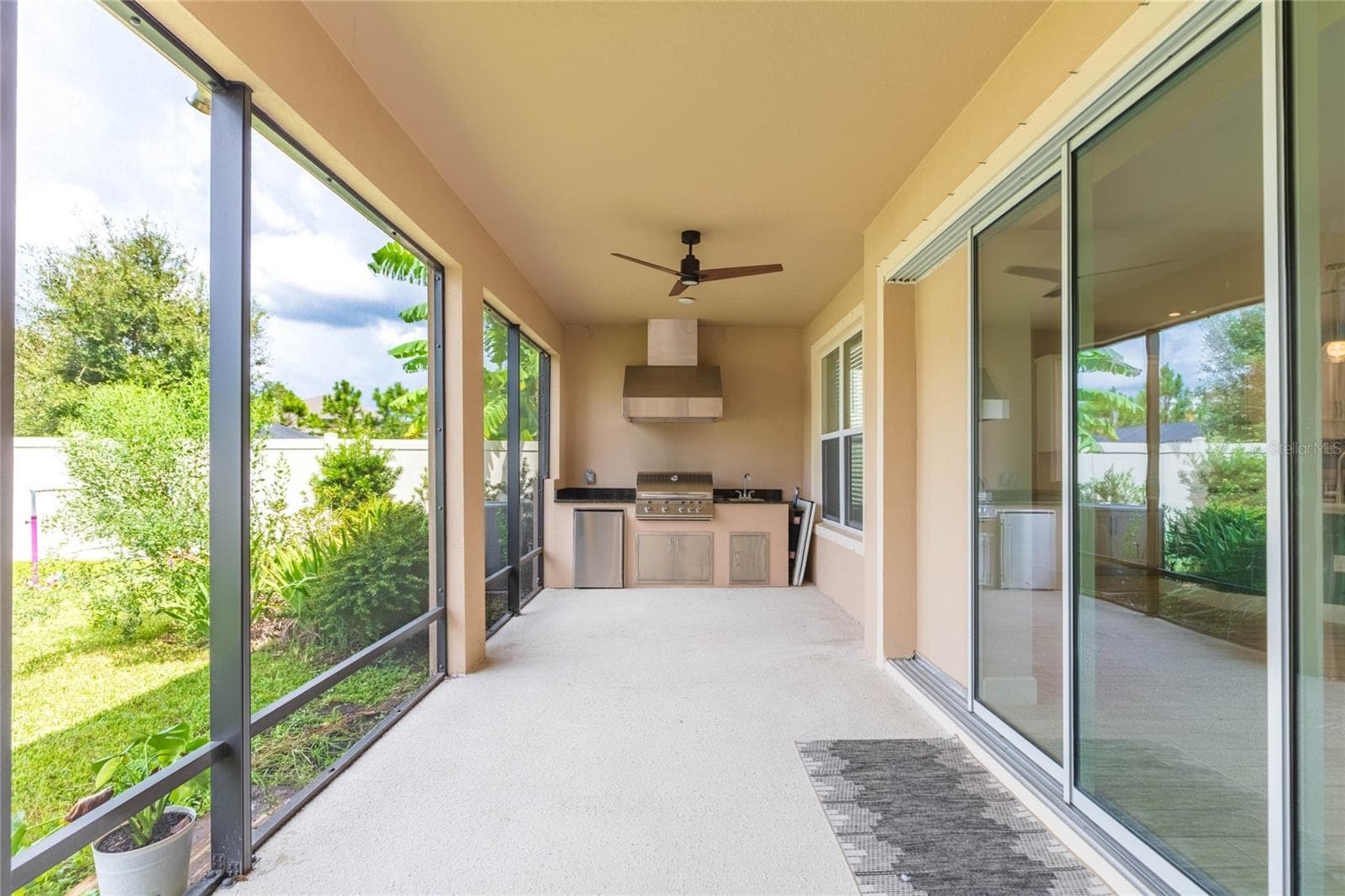 Lanai & Outdoor Kitchen - 13649 CANNON DR, ODESSA