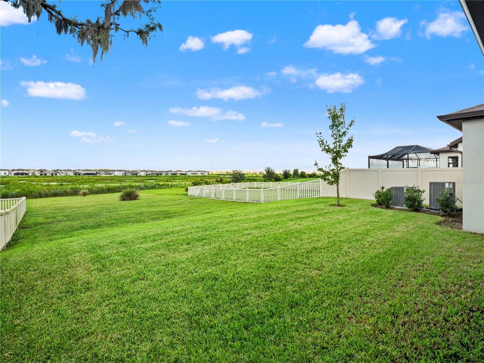 Single Family Residence at 9594 RALLY SPRING LOOP, WESLEY CHAPEL, photo 15 of 73