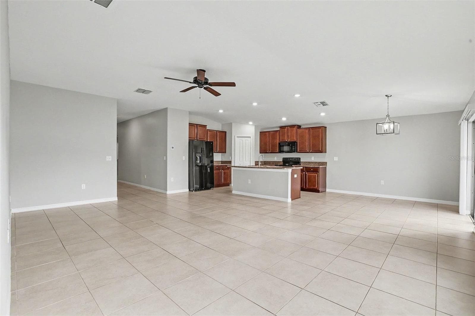 Single Family Residence at 13224 WILDFLOWER MEADOW DR, RIVERVIEW, photo 5 of 20