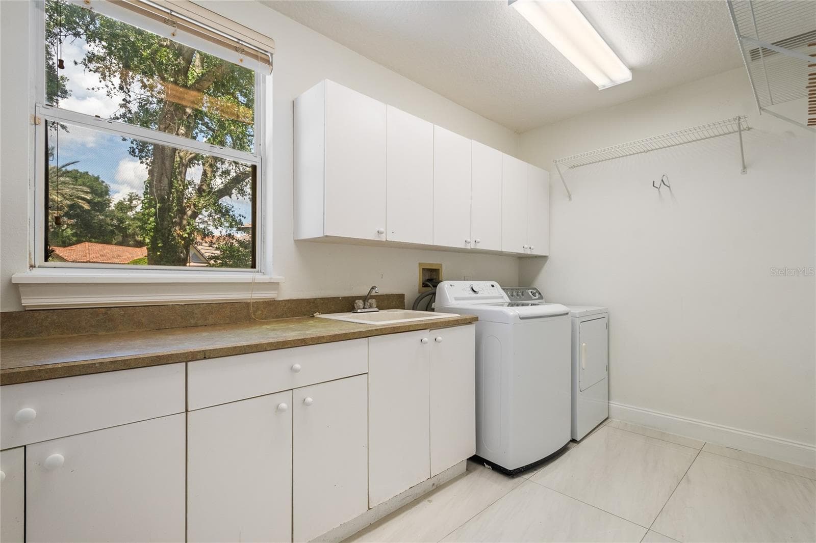 Laundry Room - First Floor - 672 STONEFIELD LOOP, LAKE MARY