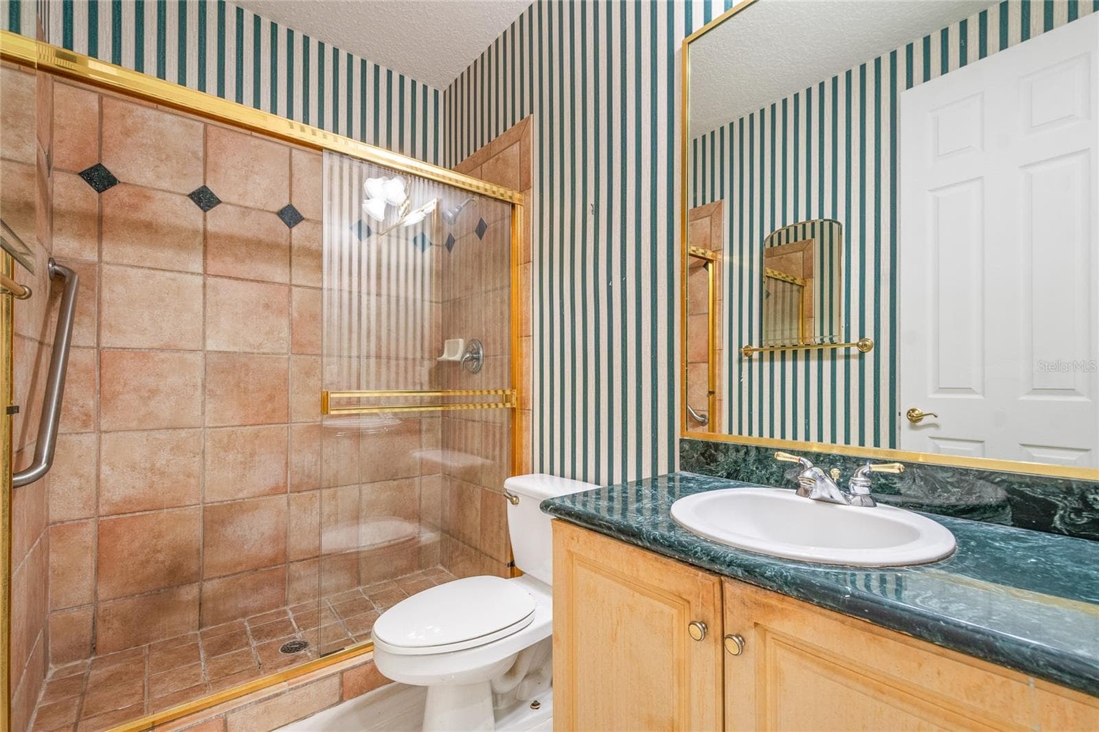 Bath between Bedroom 2/3 - 672 STONEFIELD LOOP, LAKE MARY