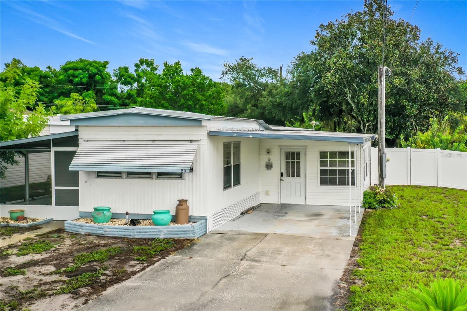 1514 RIDGE RD