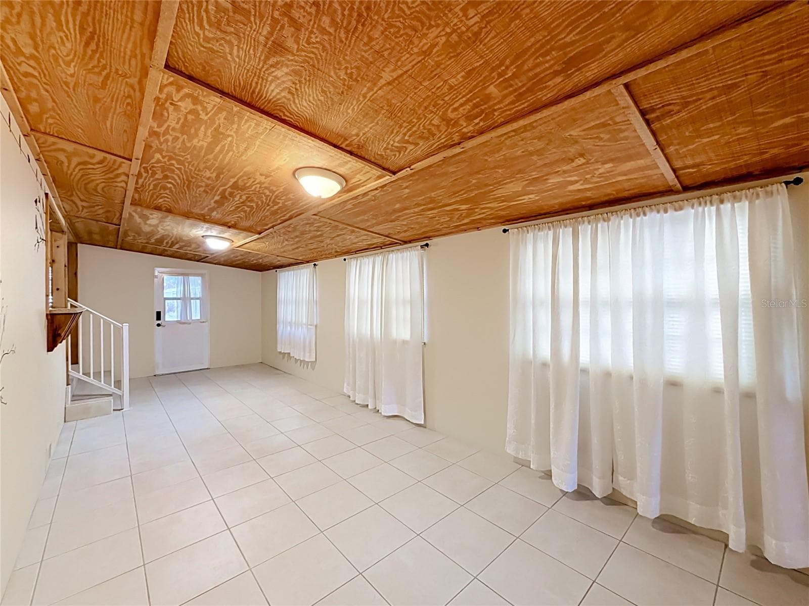 2nd Living Area - 1514 RIDGE RD, TAVARES