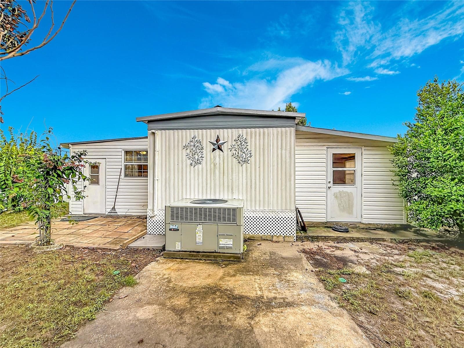 Back of House - 1514 RIDGE RD, TAVARES