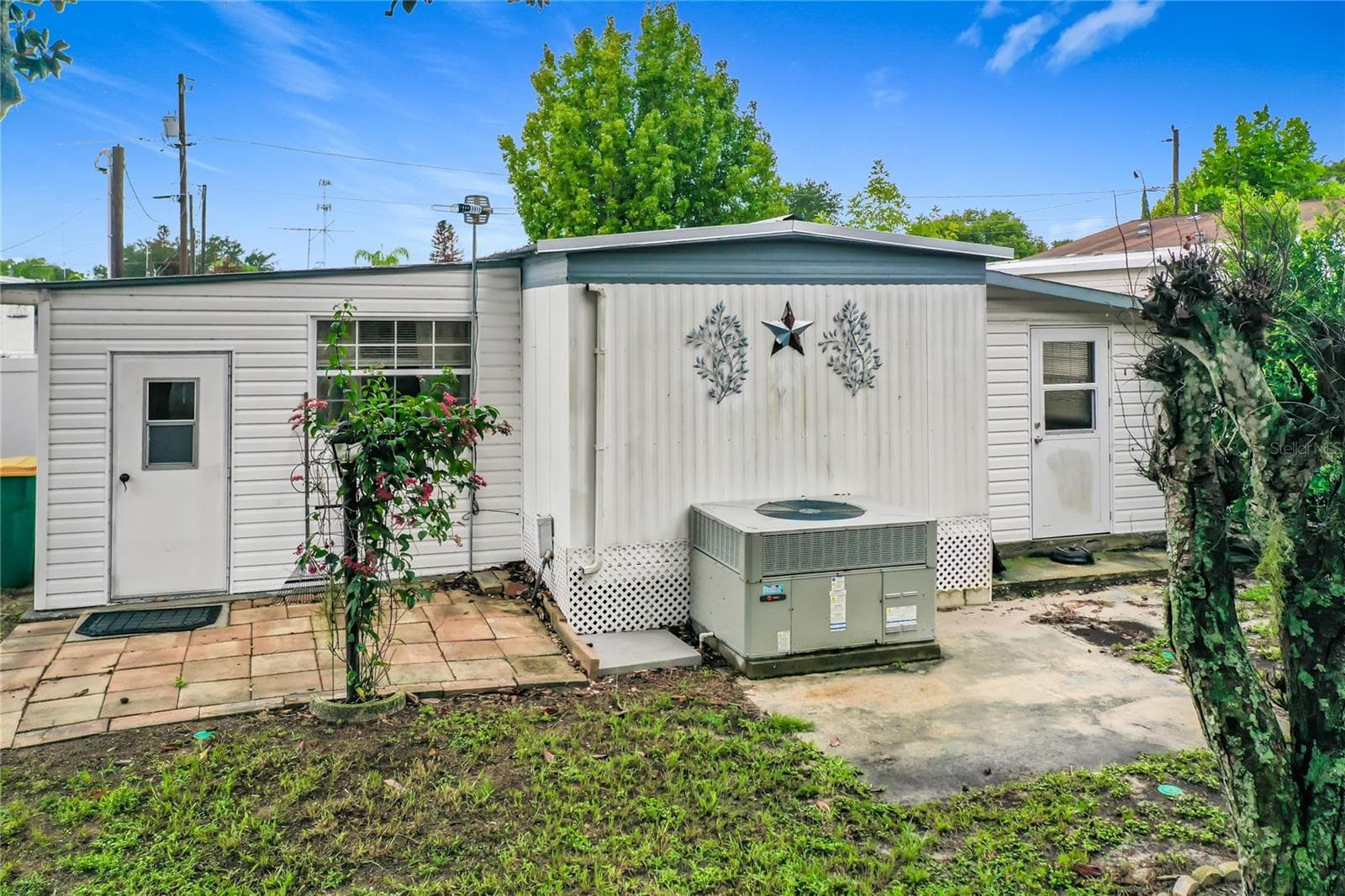 Back of House - 1514 RIDGE RD, TAVARES