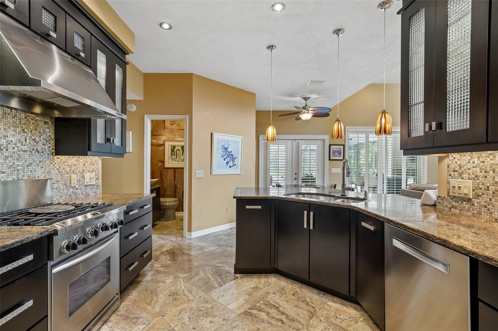 Kitchen - 4710 RIDGECLIFF DR, BRANDON