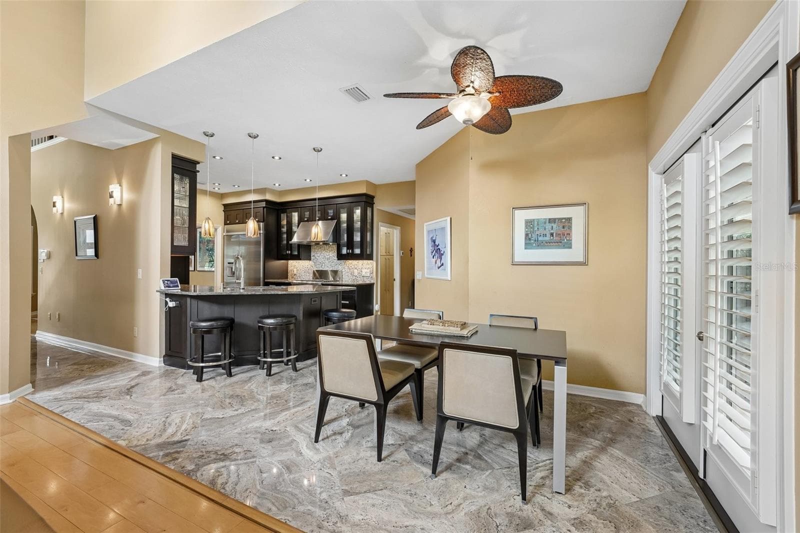 Breakfast Nook - 4710 RIDGECLIFF DR, BRANDON