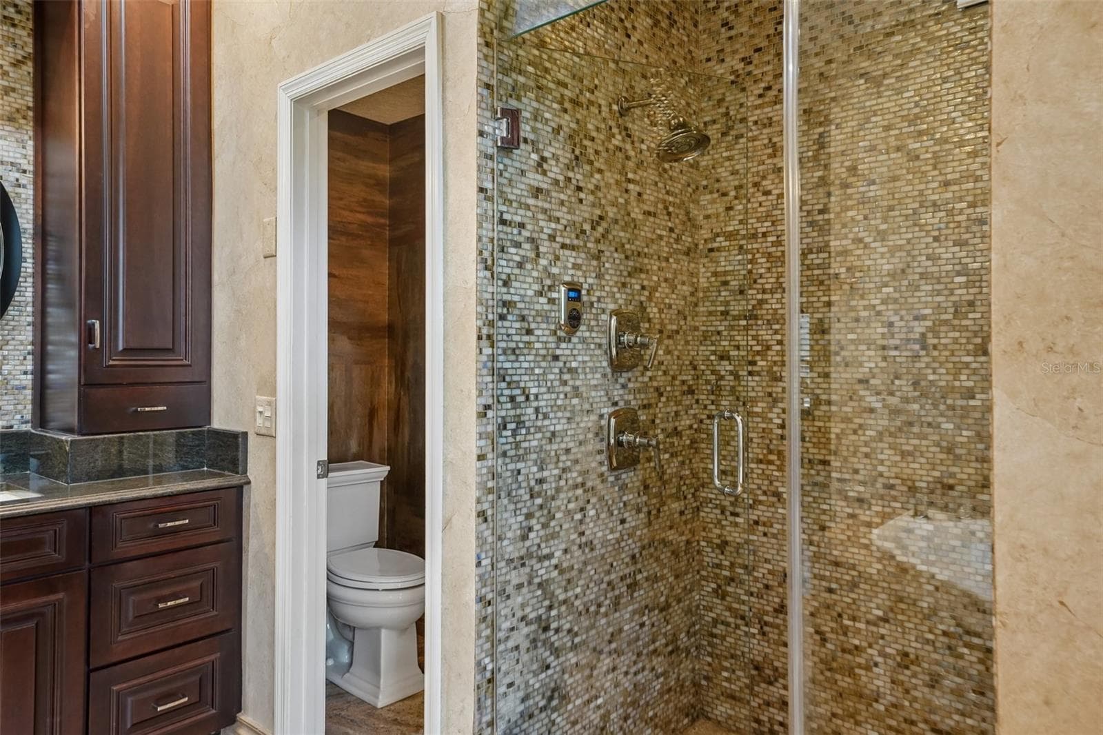 Primary En-suite Bathroom - 4710 RIDGECLIFF DR, BRANDON