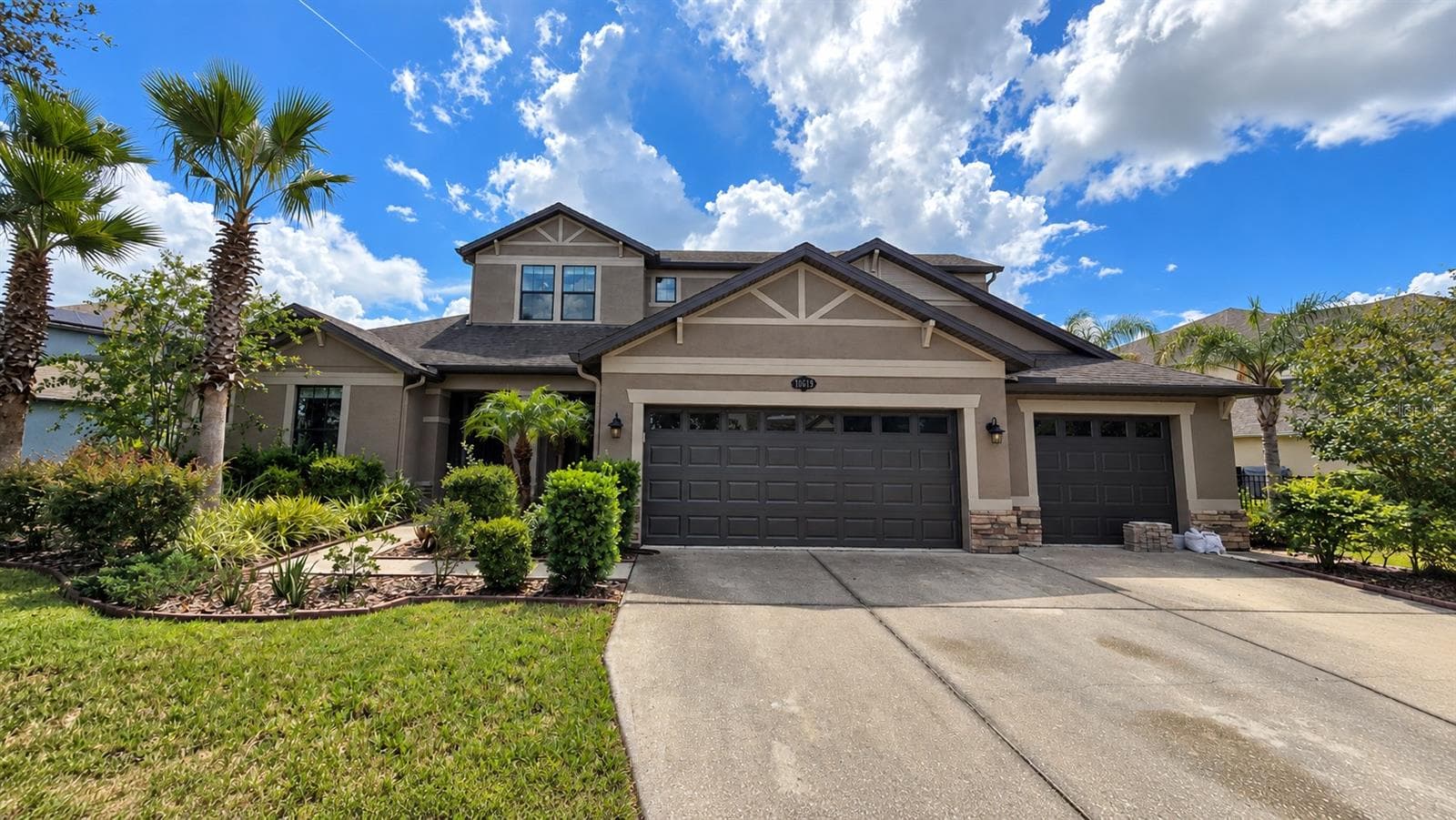 10619 MISTFLOWER LN