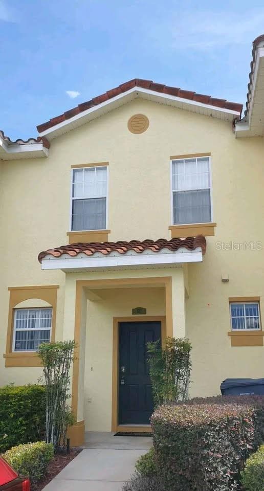 612 MONROE CIR